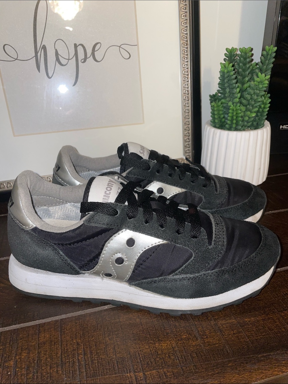 Saucony Original Jazz Women’s Everyday Sneakers Size 8.5